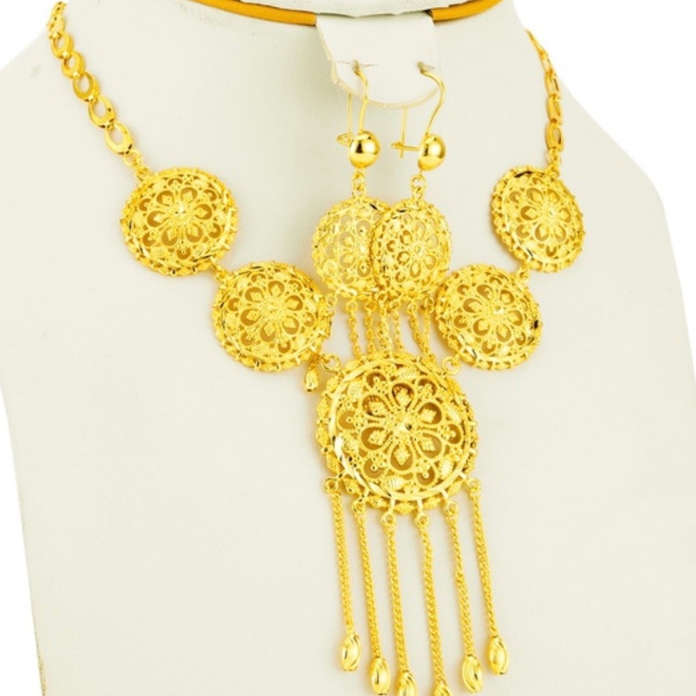 Statement necklace & earring set